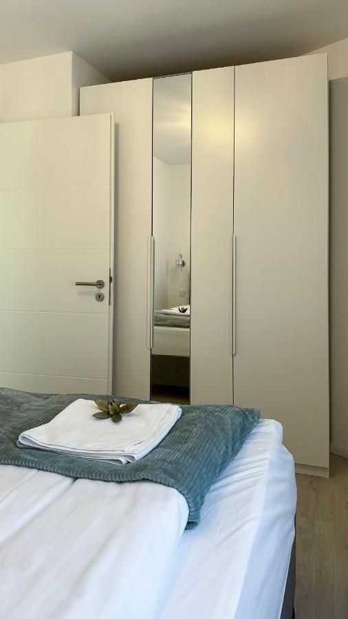 Linden Apartman 001 - Adults Only Mosonmagyaróvár المظهر الخارجي الصورة